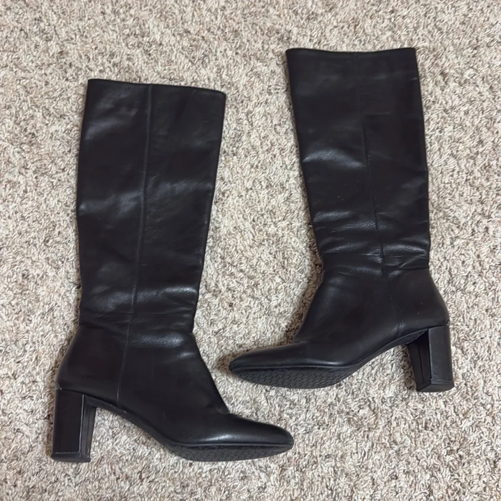 Michael Kors Black Tall Leather Boot - Picture 4 of 9